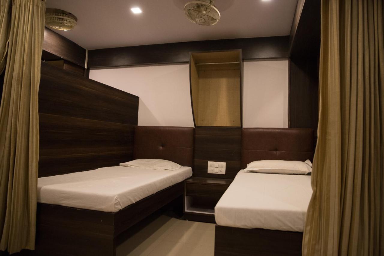 Hotel Alibaba Mumbai Ngoại thất bức ảnh