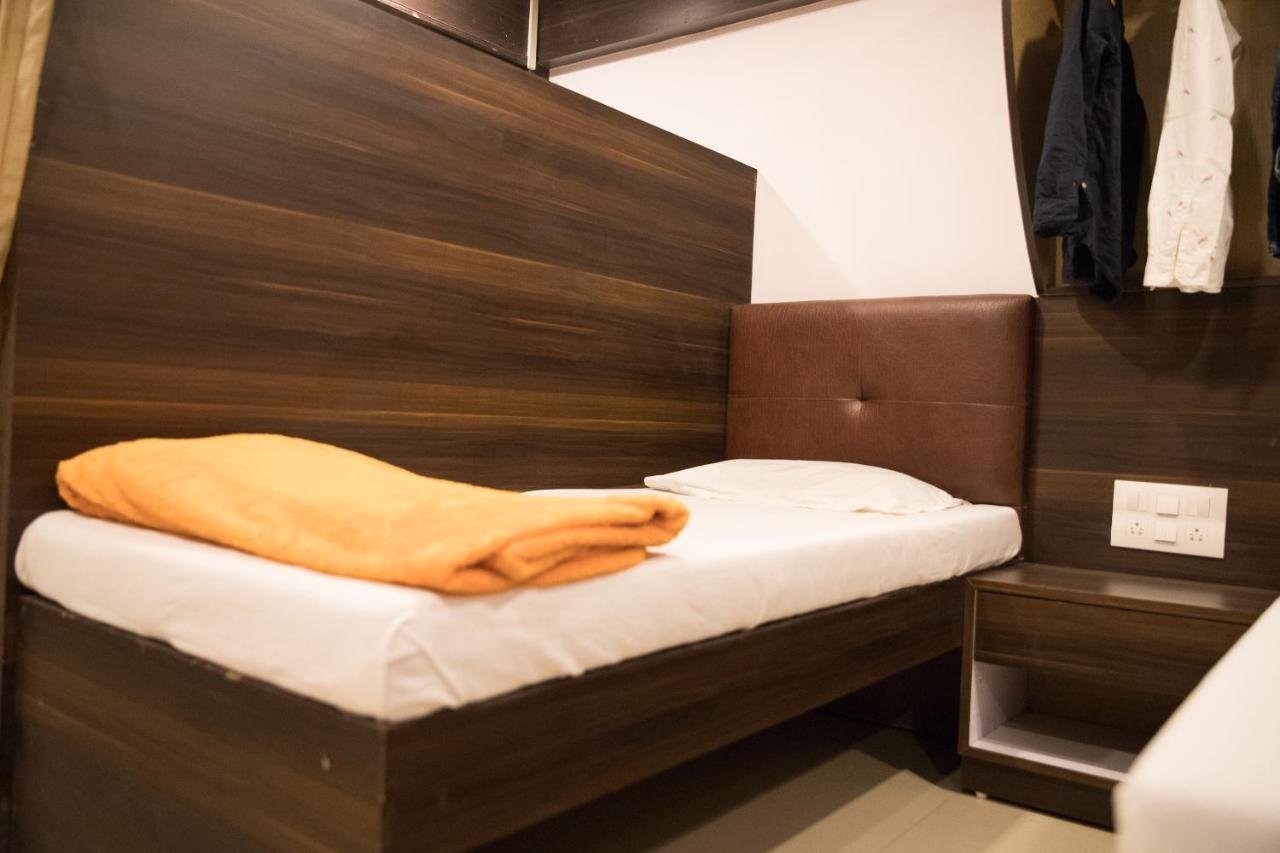 Hotel Alibaba Mumbai Ngoại thất bức ảnh