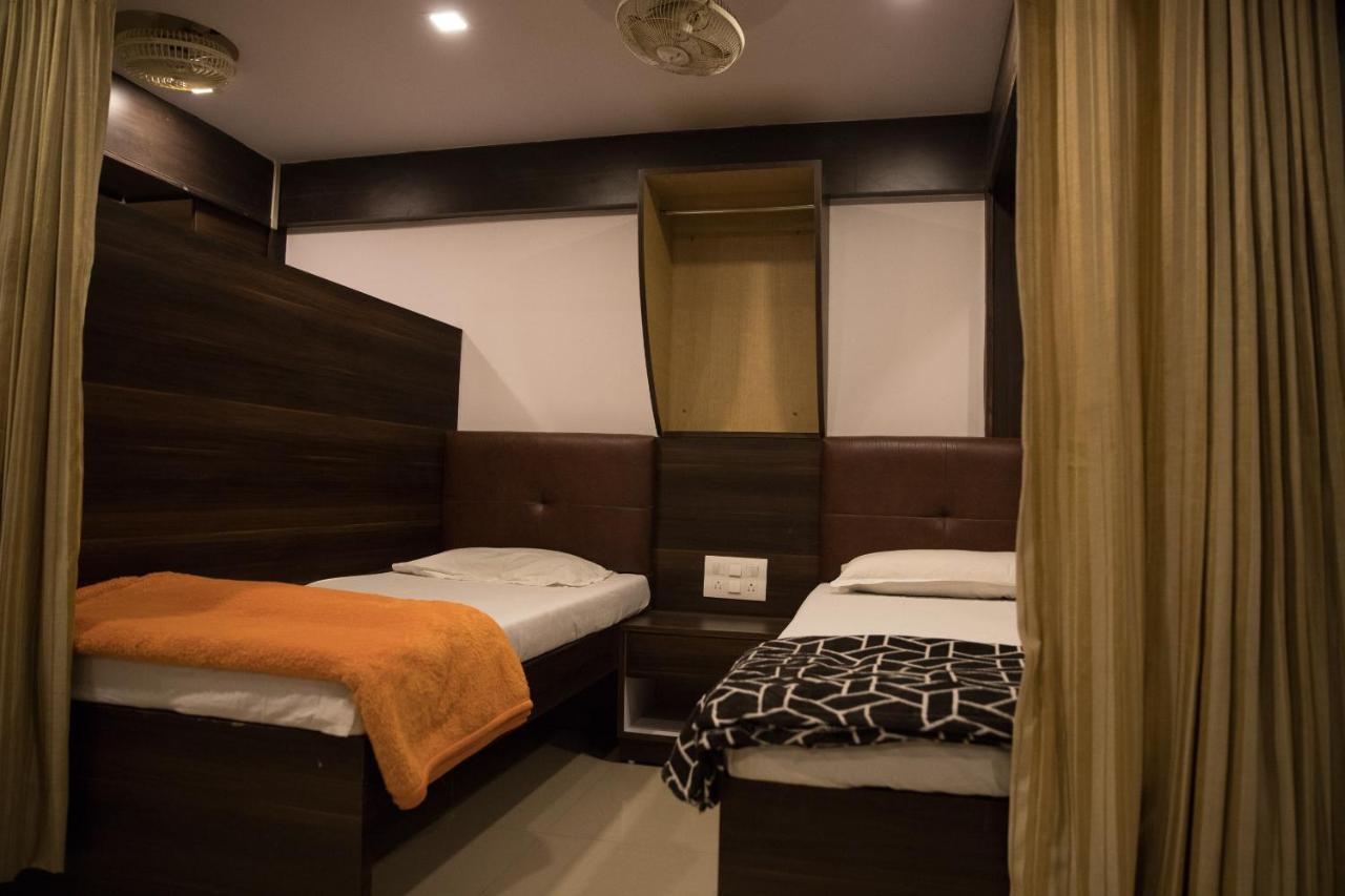 Hotel Alibaba Mumbai Ngoại thất bức ảnh