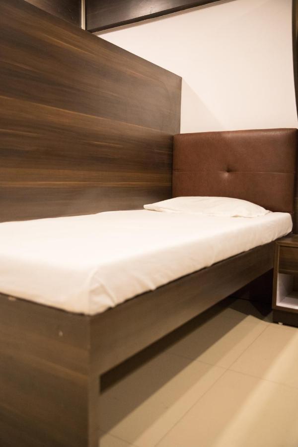 Hotel Alibaba Mumbai Ngoại thất bức ảnh